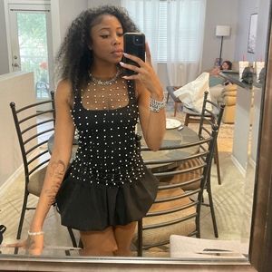 Meet your Posher, Enjolique